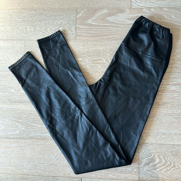 Wilfred Free Aritzia Daria Pant Vegan Leather Leggings 33" Black SzM - Picture 1 of 10